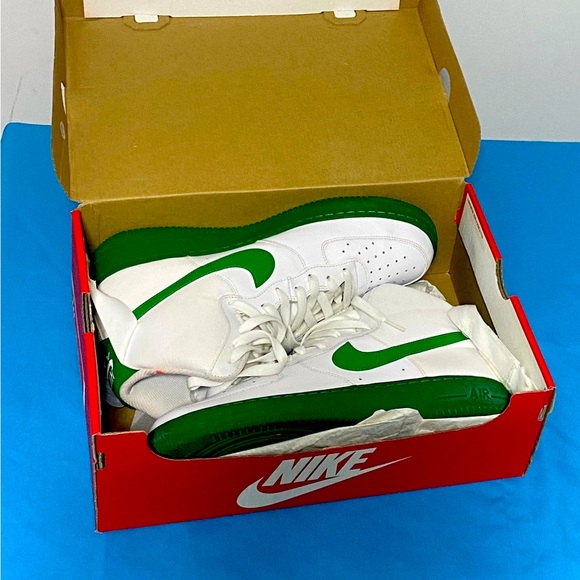 Men’s Nike Hightop Air Force 1 color green and white US size 10 - Picture 5 of 10